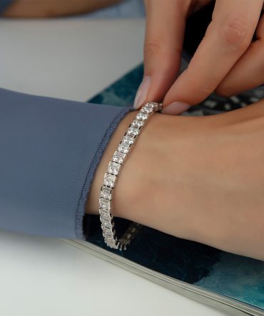 Kübik Zirkonyumlu 14 Ayar Beyaz Altın Asscher Kesim Bileklik, Ayarlanabilir